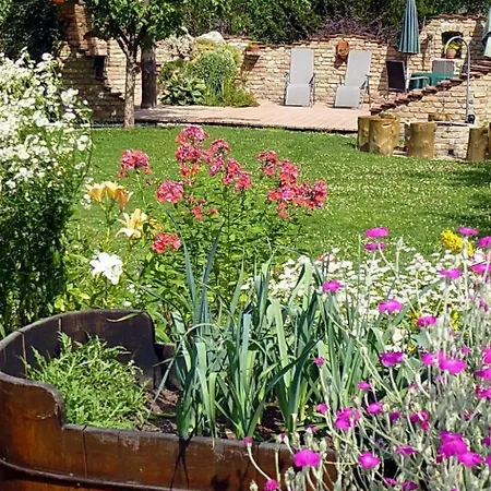 In Mit Grossem Garten By Interhome *