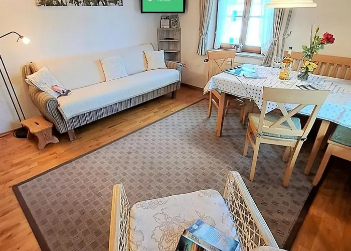 Lägenhet In Mit Grossem Garten By Interhome *