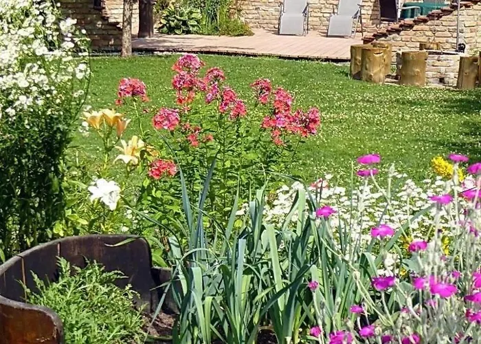 In Mit Grossem Garten By Interhome *