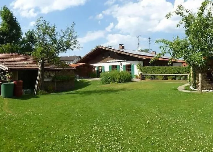 In Mit Grossem Garten By Interhome Bayersoien